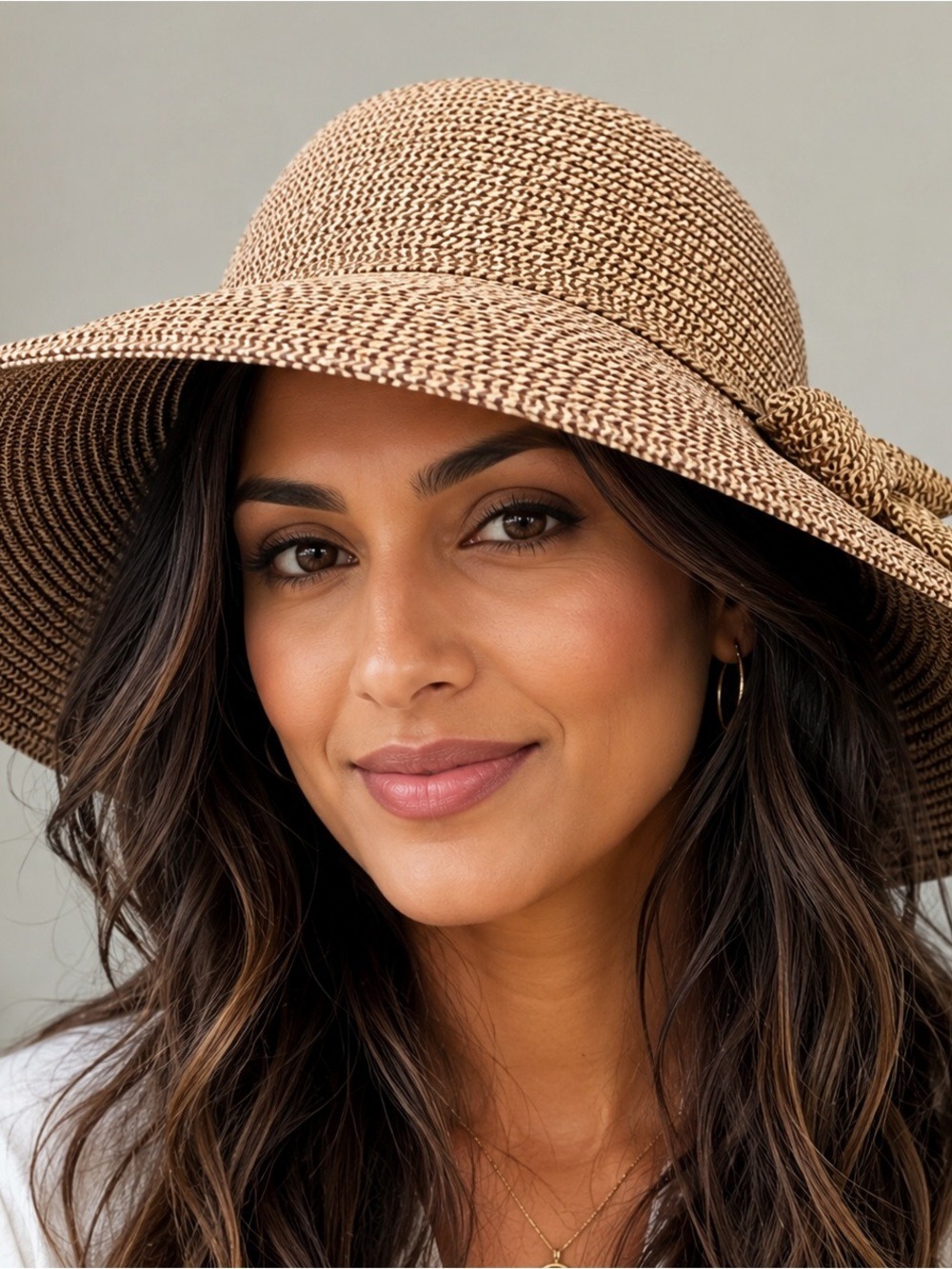Women’s Wide Brim Packable Sun Hat with Bow – Tan & Brown Paper Straw